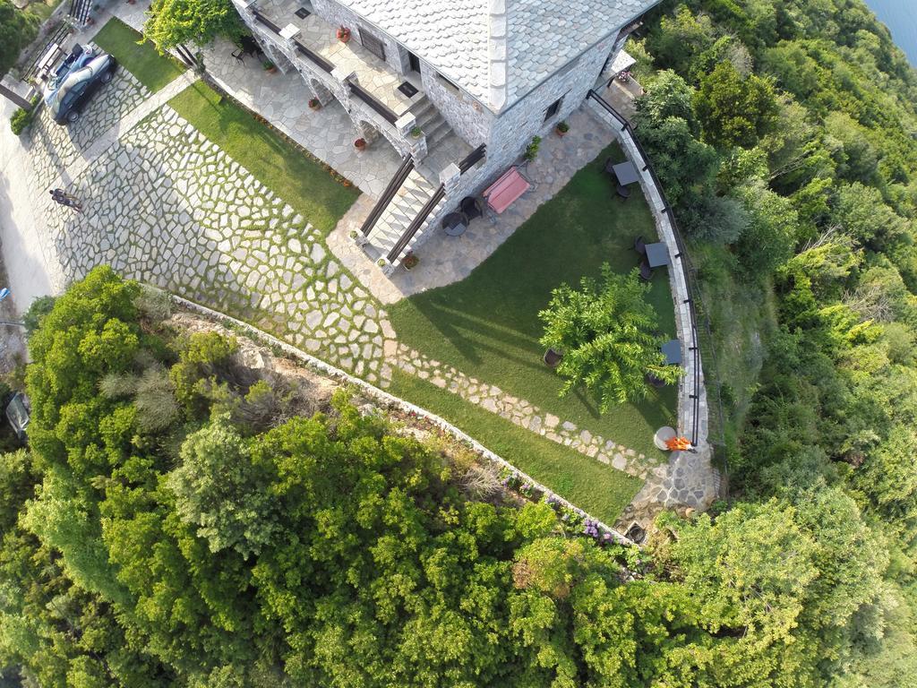 Prasino - Galazio Aparthotel Mouresi Bagian luar foto