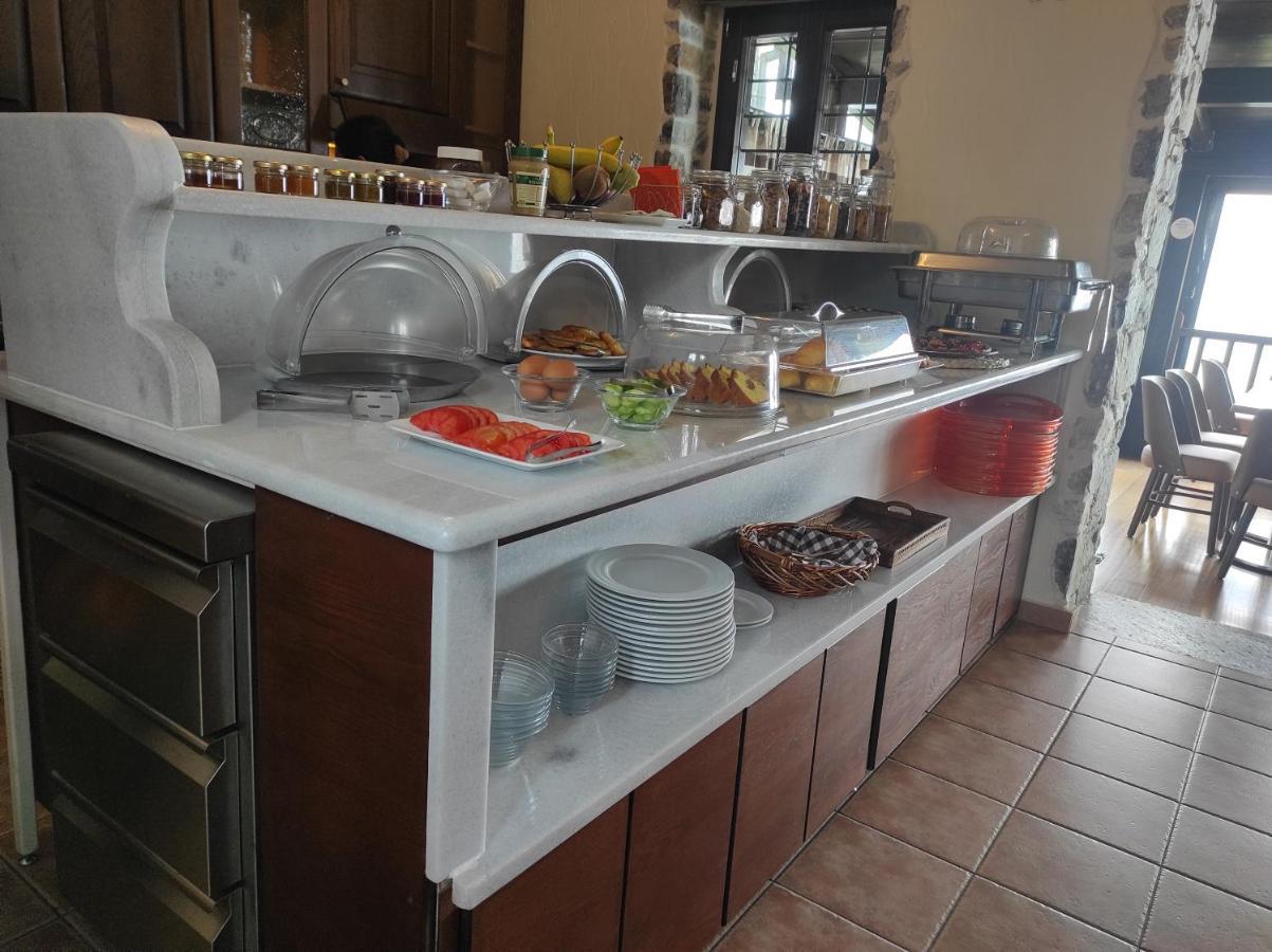 Prasino - Galazio Aparthotel Mouresi Bagian luar foto