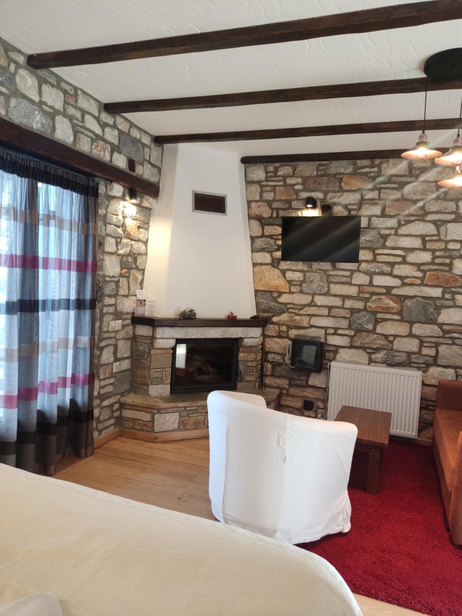 Prasino - Galazio Aparthotel Mouresi Bagian luar foto